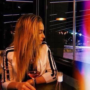 Meet your Posher, Danijela